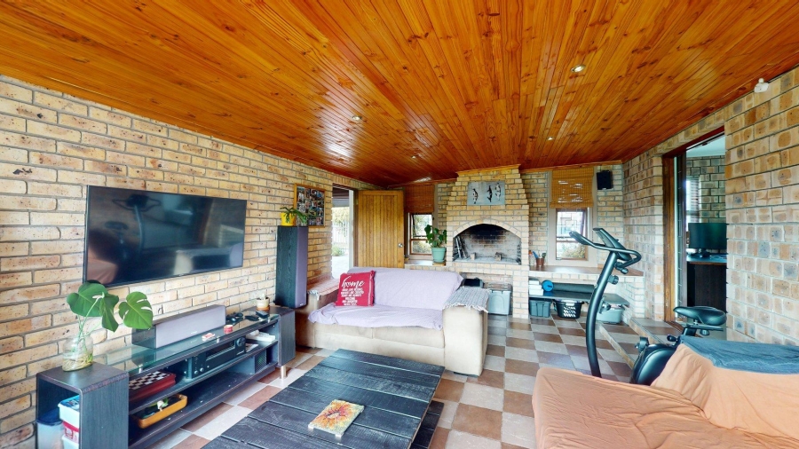 2 Bedroom Property for Sale in Sherwood Eastern Cape